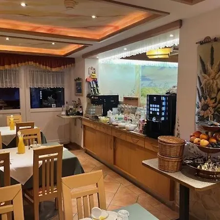 Gaesteheim Prantl 3* זולדן